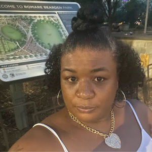 Meet your Posher, Tosha